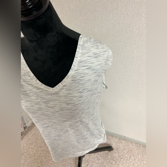 Lululemon white gray tanktop - Picture 3 of 10
